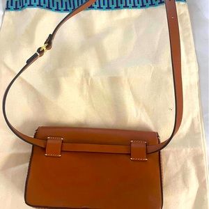 I used it twice, it's like new, I'm selling it because I need the money